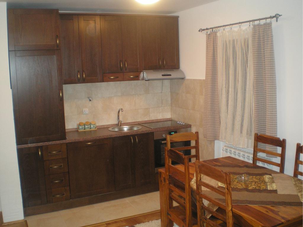 Family Apartments Zabljak  Room photo