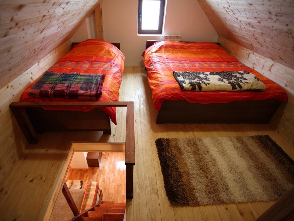Family Apartments Zabljak  Room photo